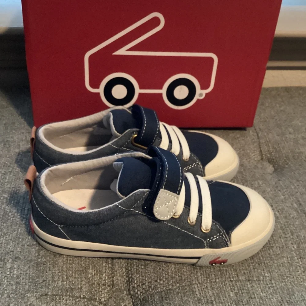 See Kai Run Stevie II Sneaker, size 12.5